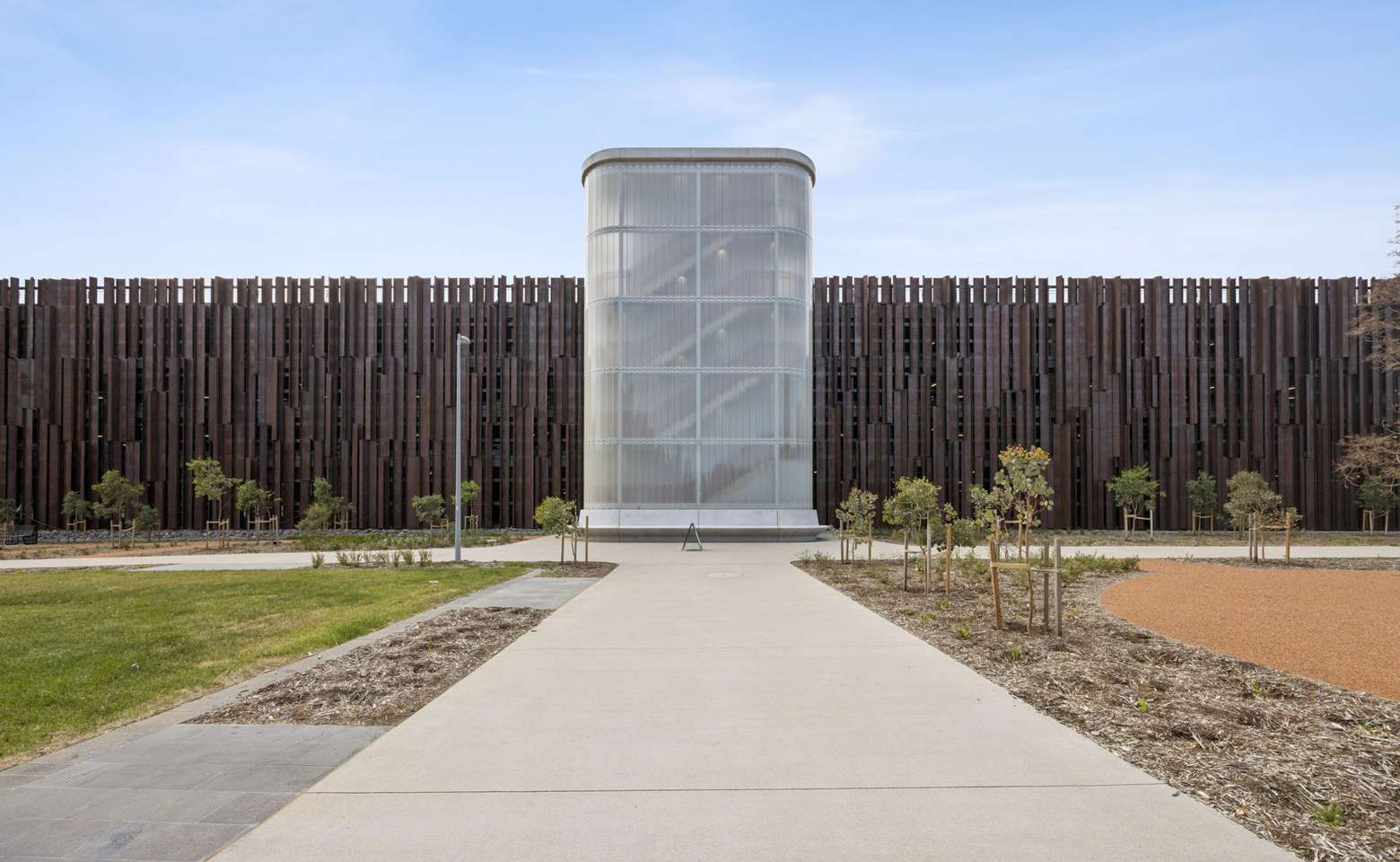 14-web-or-mls-Kings Ave Ground-14_.jpg