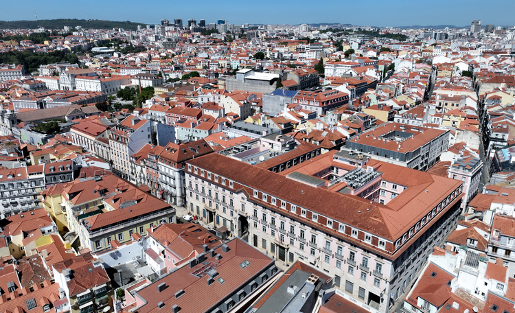 Cushman & Wakefield and JLL conclude sale of former Fidelidade Seguros headquarters