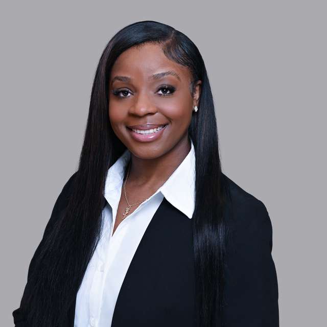 Breah Sims | US | Cushman & Wakefield