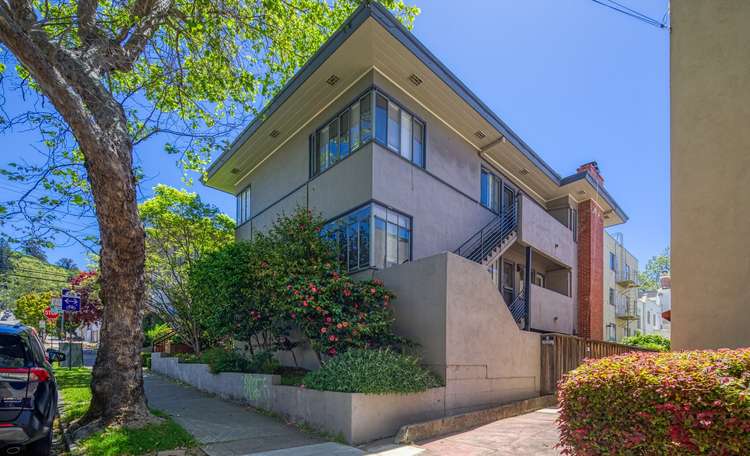 2480 Virginia St.jpg