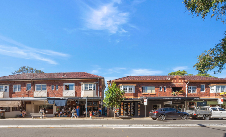 106 Glenayr Avenue_CARD.png