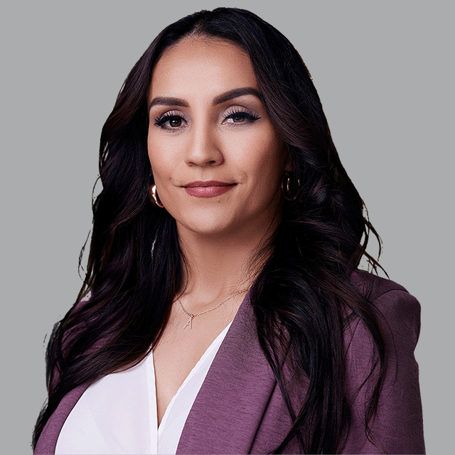 Alexis_Corona_Tucson_AZ_Headshot_July25.png