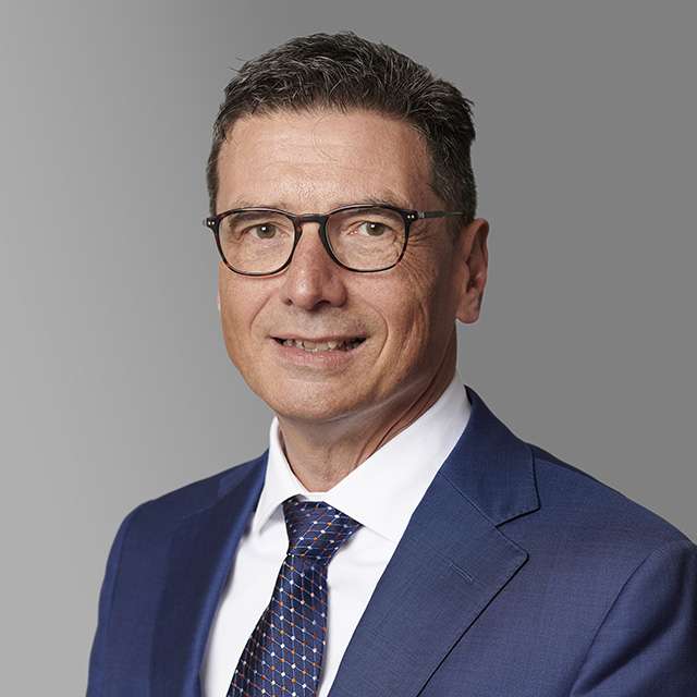 VAN BOCHOVEN Mark.jpg