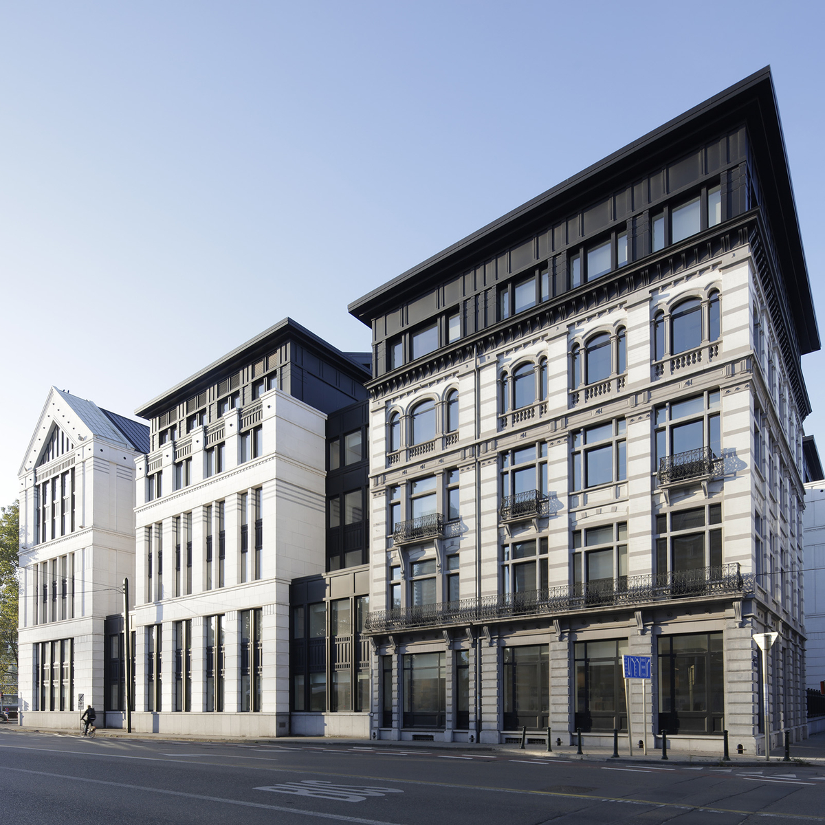 Cushman & Wakefield Advises on the Sale of Avenue du Port 16 Office Building in Brussels