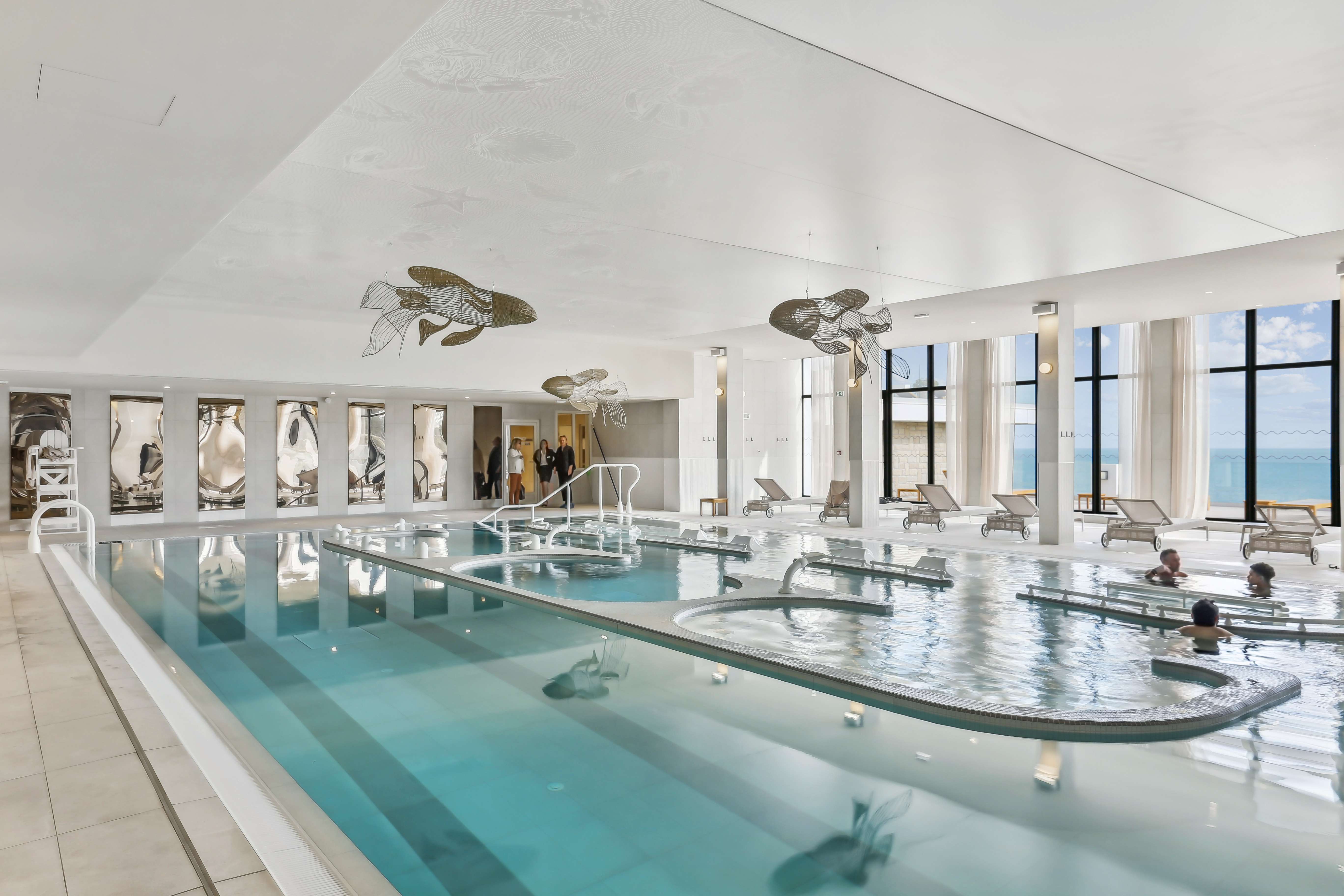 EMERIA-THALASSO swimming pool