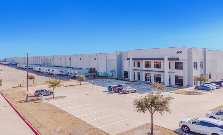 Cushman & Wakefield’s Industrial Advisory Group Represents Cabot Properties in Sale of Wintergreen Distribution Center in Dallas