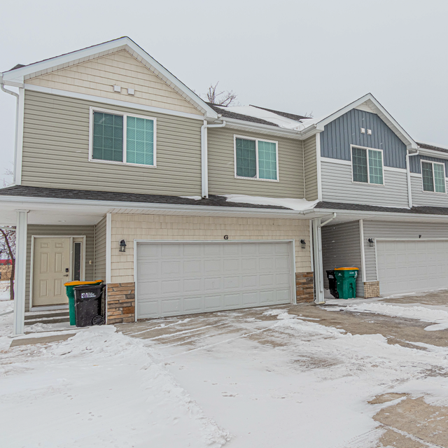 3260 9th St. West. West Fargo ND 58078-10.png