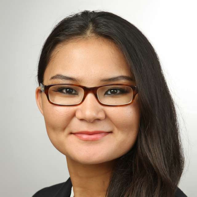 Ainura Scherer Headshot