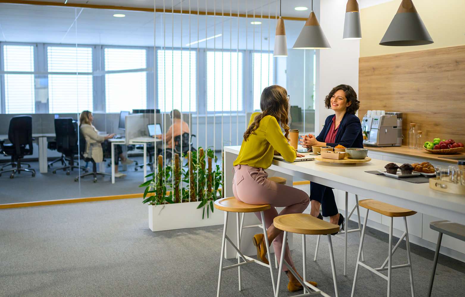 AM fit out cost guide-hero mobile