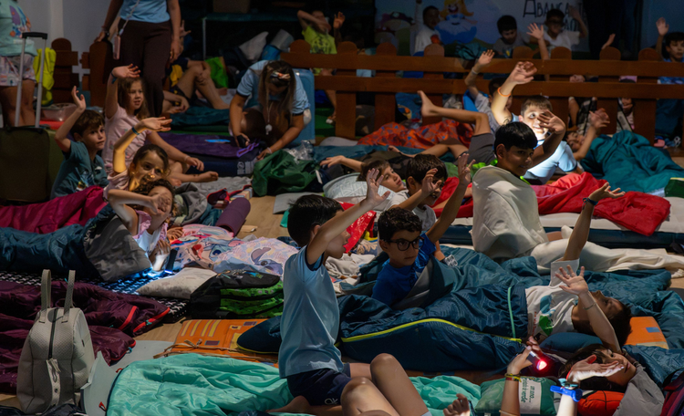 Forum Castelo Branco Transforms into an Overnight Indoor Campsite for 120 Children