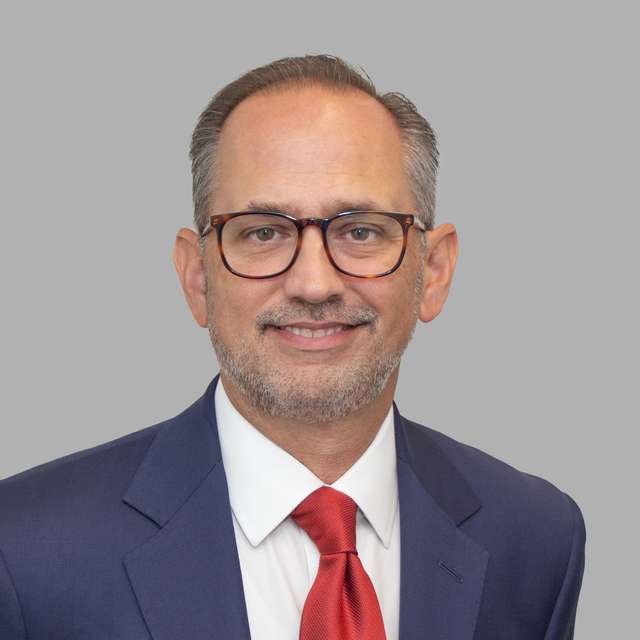 Kevin J Smith Headshot_2025_August.jpg