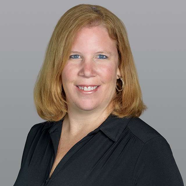 Nicole Arwood Headshot.jpg