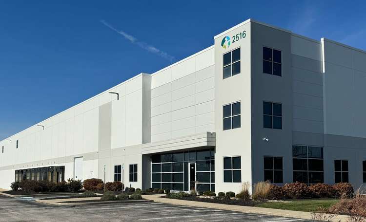 2516 Airwest Blvd.jpg