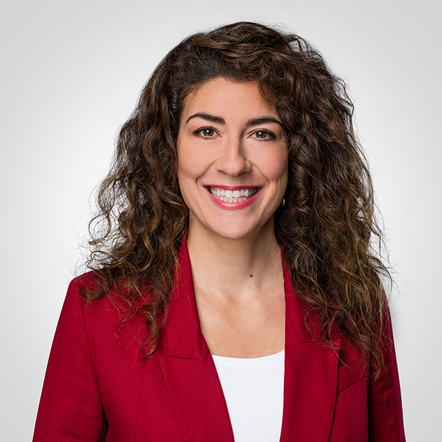 Headshot Alexia Schliebener