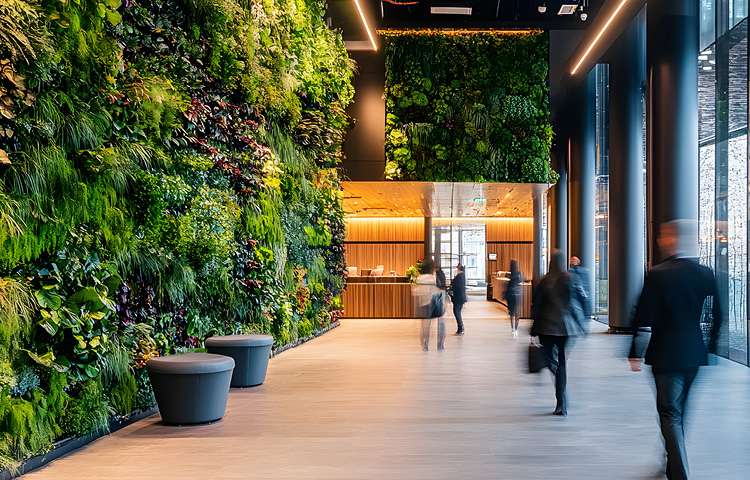 Optimizing the Investor Lifecycle Web_Research Hero Image_Mobile.jpg