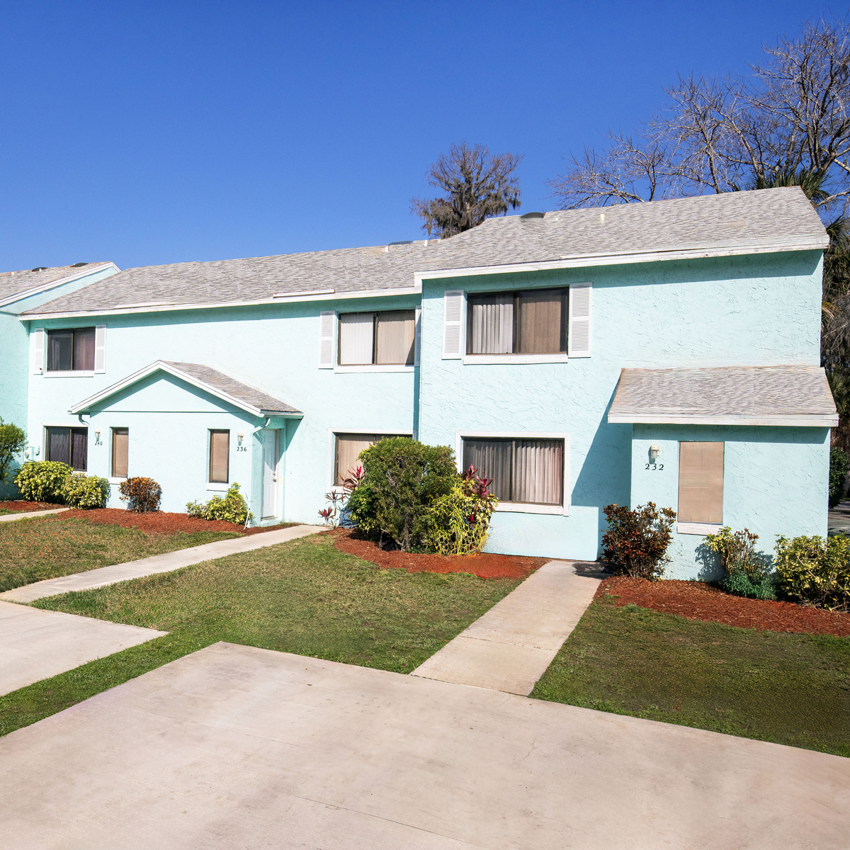 Cushman & Wakefield Represents Starr Properties in Sale of Adjacent Daytona Beach Multifamily/Townhome Developments