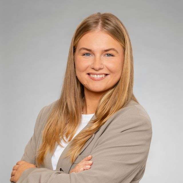 Amanda-Dzerve.jpg