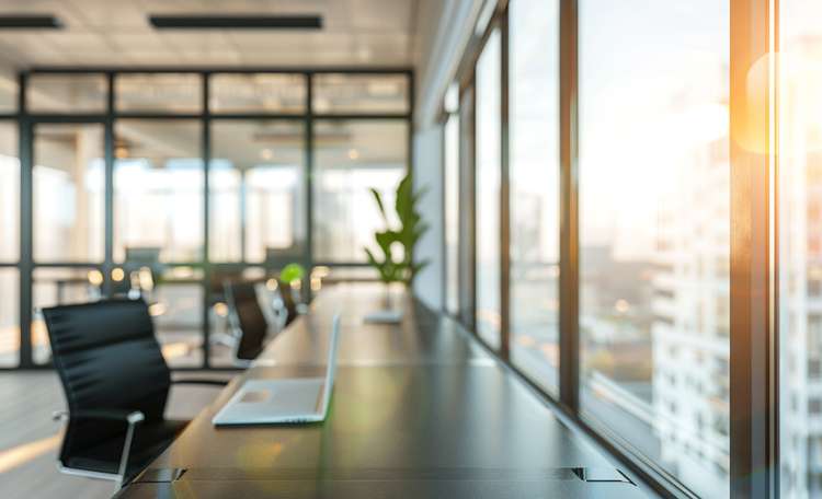 EMEA_OFFICE SPACES_AdobeStock_790785265.jpeg