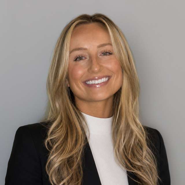 Anna Brehm.jpg