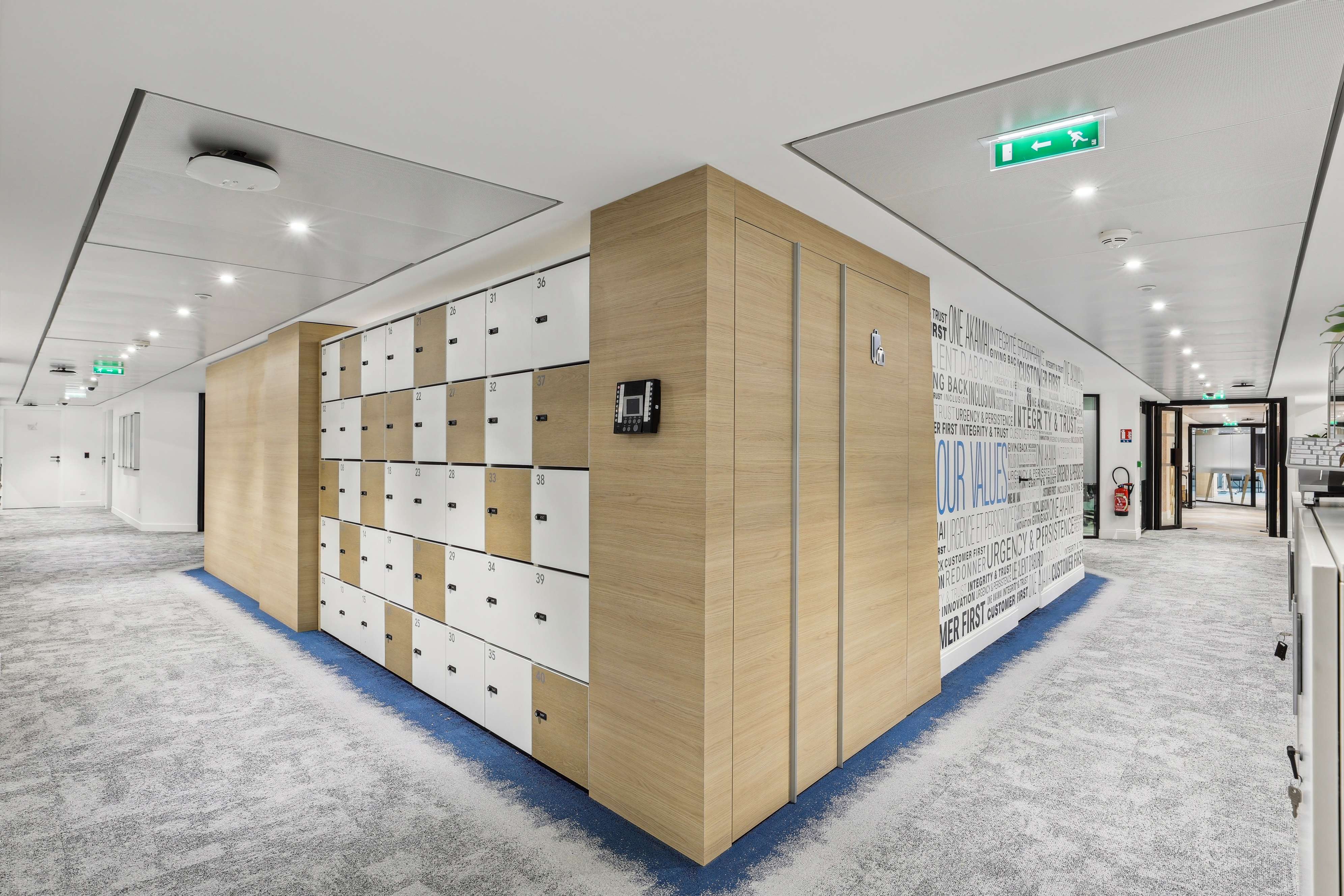 akamai 2 - storage boxes