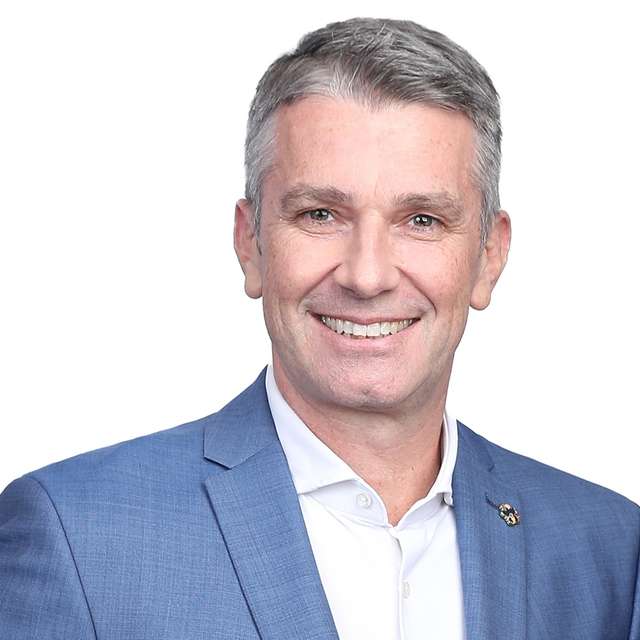 Damian Kells - Prof Headshot.jpeg