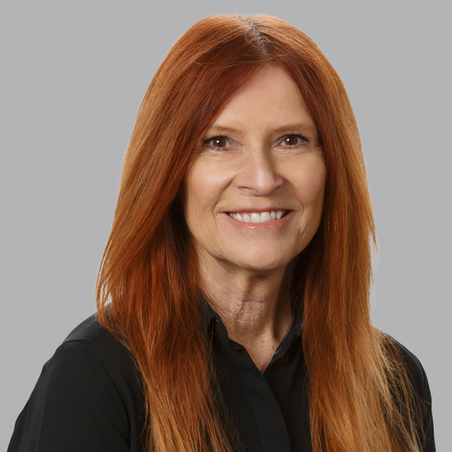Paula English