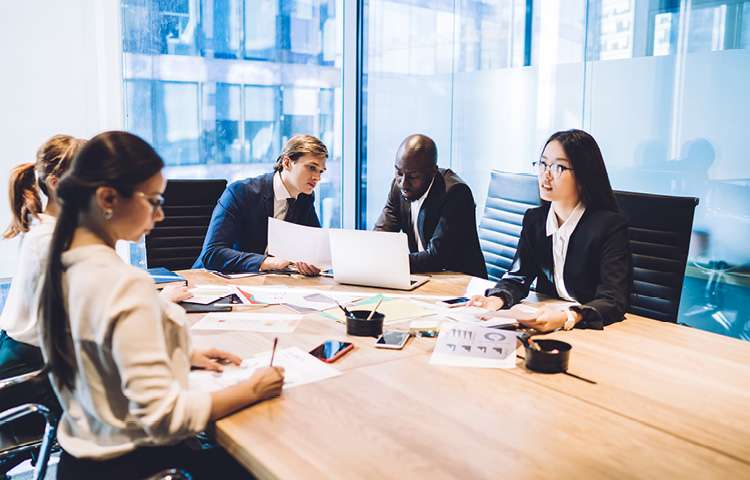 strategic consulting-hero mobile-aus