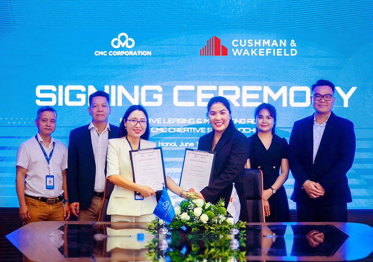CMC-Creative Space-CW-Signing Ceremony.jpg