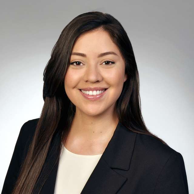 Aviles-Sofia Headshot