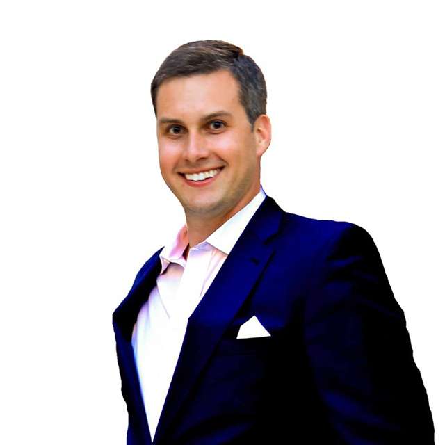 Chase Walker Headshot.jpg