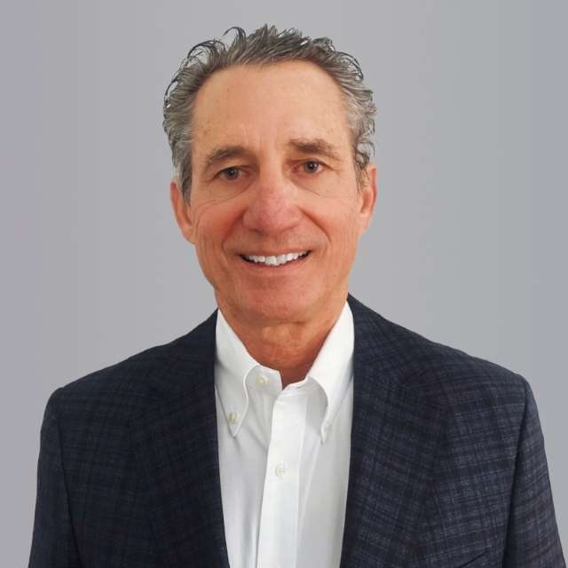 Mikel-DeSantisCW-LAWest Headshot 640 X 640 (2).jpg